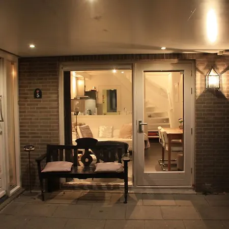 Magnolia ベッド・アンド・ブレックファスト